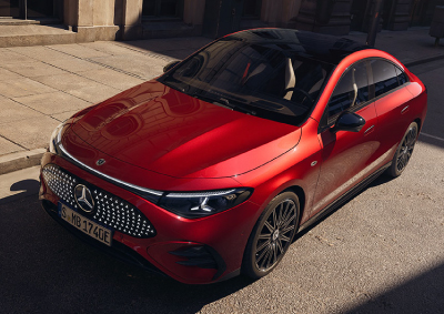 CLASS OF ITS OWN.THE ALL-NEW CLA WITH EQ TECHNOLOGY.